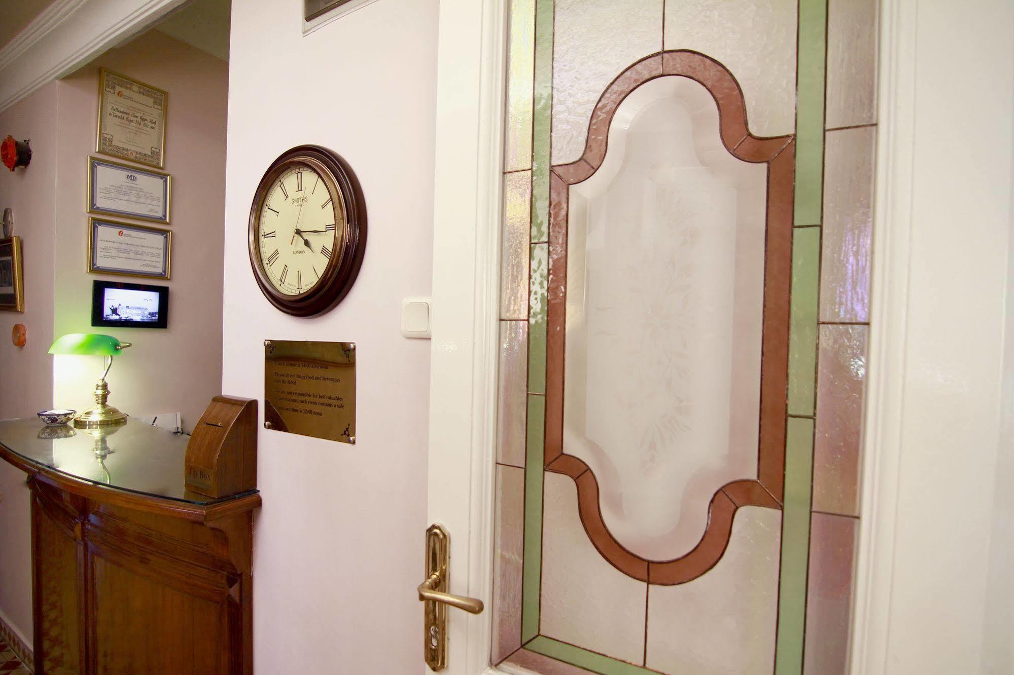 Hotel Uyan-Special Category อิสตันบูล ภายนอก รูปภาพ