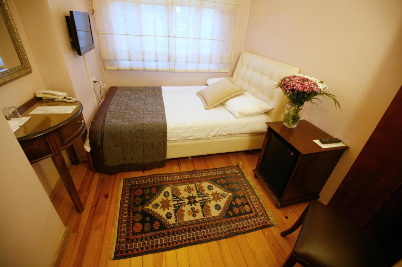 Hotel Uyan-Special Category อิสตันบูล ภายนอก รูปภาพ
