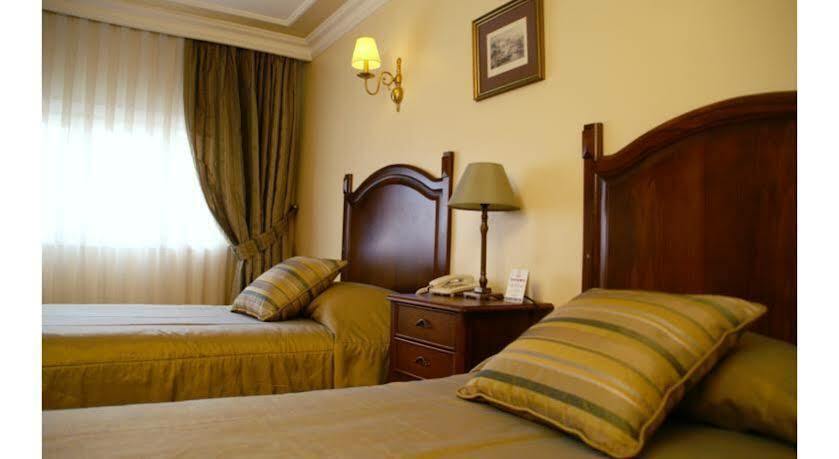 Hotel Uyan-Special Category อิสตันบูล ภายนอก รูปภาพ